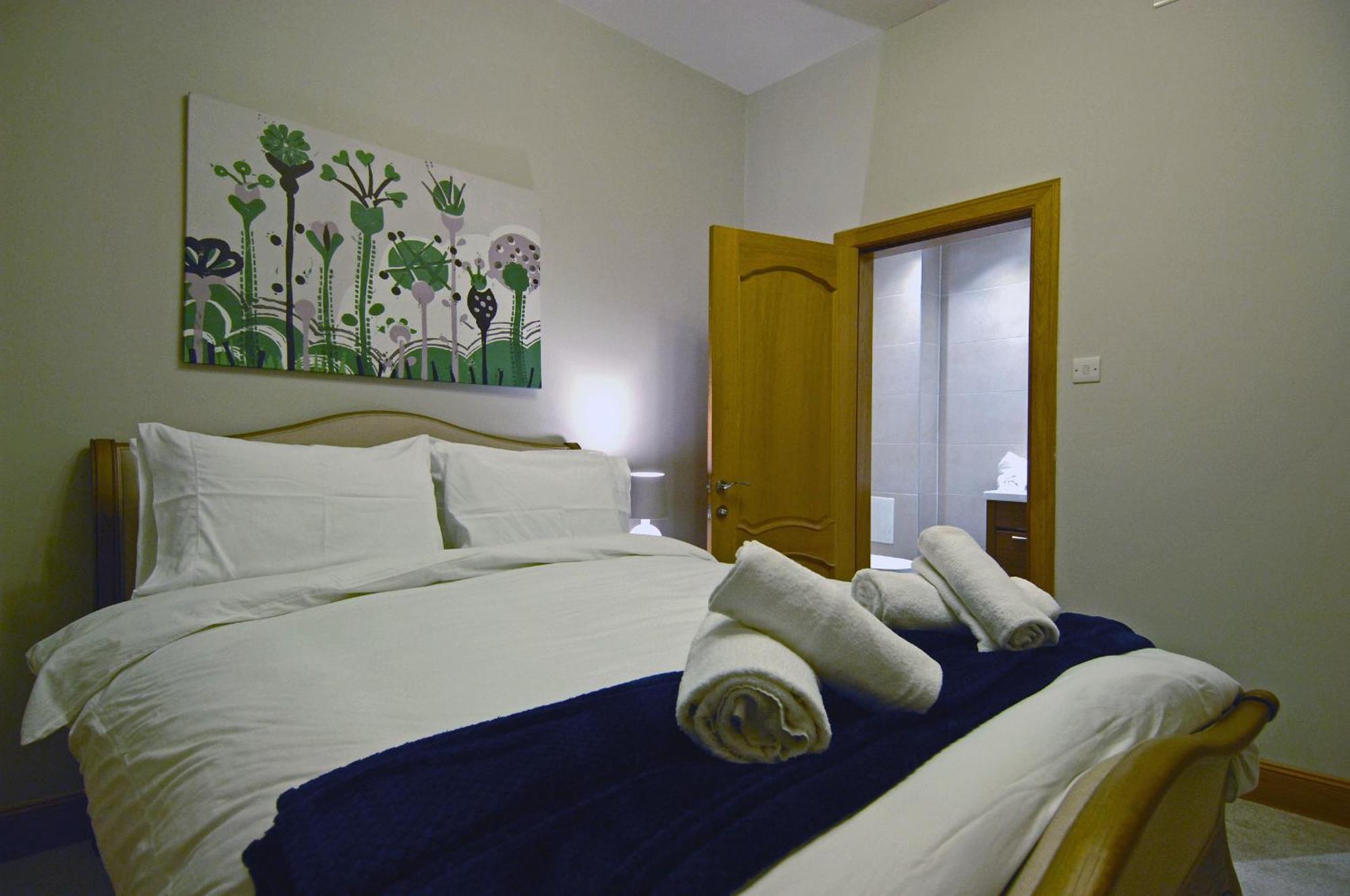 Spacious 3 Bed Townhouse With Parking * Édimbourg